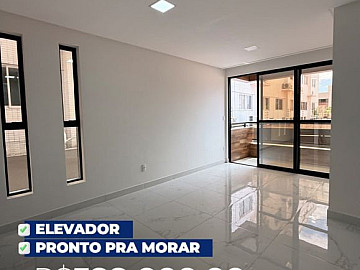 Banc�rios, em frente � pra�a da paz